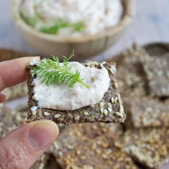 Easy Sesame Flax Crackers - Recipe photo by Sugar Free Londoner