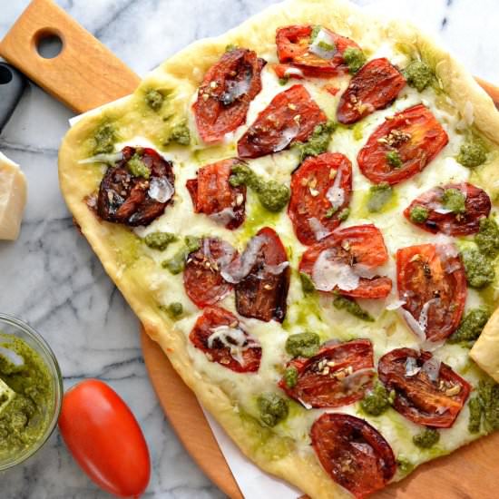 Margherita Flatbread - Recipe photo by loveandfoodforeva