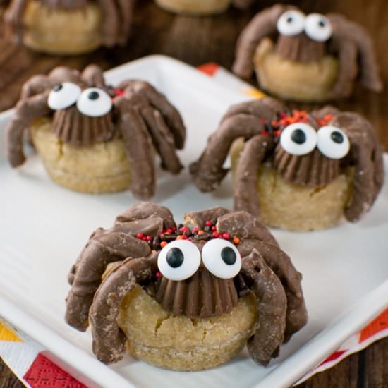 Peanut Butter Cup Spider Cookies - Recipe photo by BruCrewLife