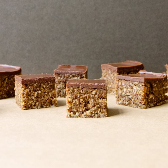 Cacao Seed Power Bars - Recipe photo by Healthy Happened