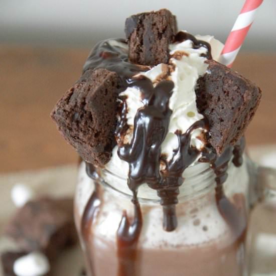 Overloaded Hot Chocolate - Recipe photo by Nathalie IG