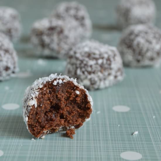 Healthy Chocolate Balls - Recipe photo by lipodve
