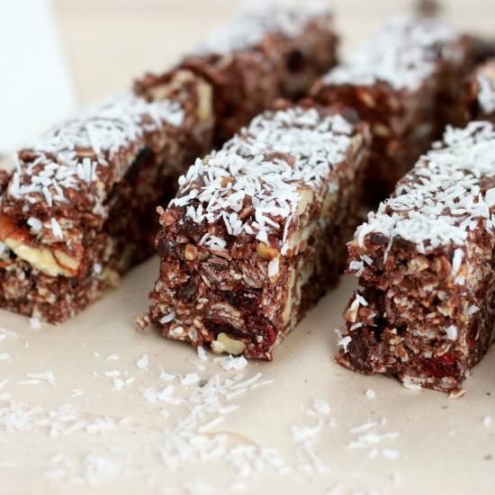 No Bake Trail Mix Bars - Recipe photo by Summer Bakes