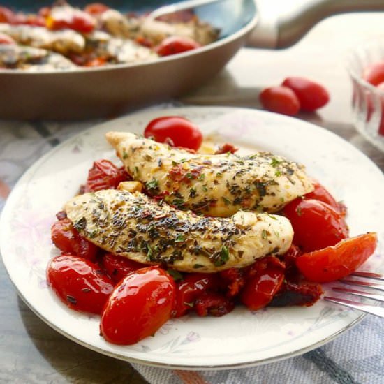 Cherry Sundried Tomato Chicken - Recipe photo by perchancetocook.com