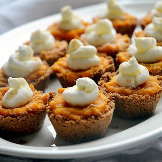 Mini Puppy Pumpkin Pies - Recipe photo by eatingwithemmylou