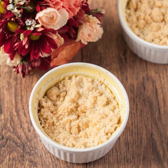 Vegan Apple Crumble - Recipe photo by Simple Sugars