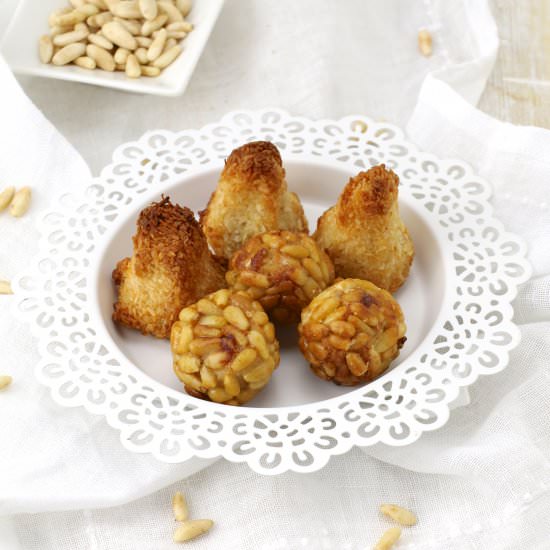 Pine nuts and coco Panellets - Recipe photo by The FoodOlic