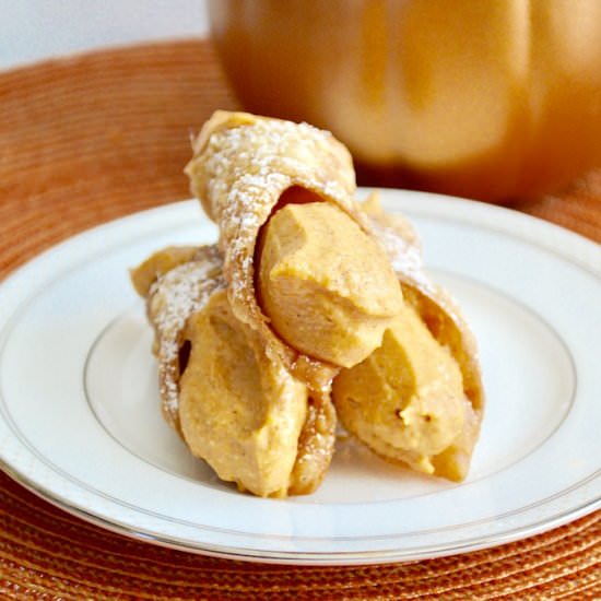 Pumpkin Spiced Cannolis - Recipe photo by jeanieandluluskitchen