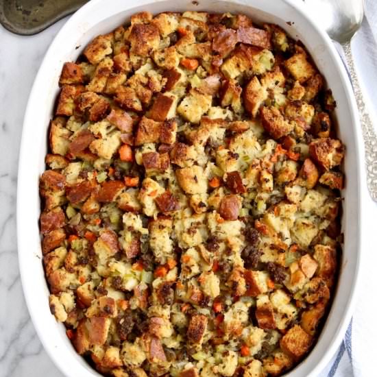 Old-Fashioned Bread Stuffing - Recipe photo by the hungry bluebird