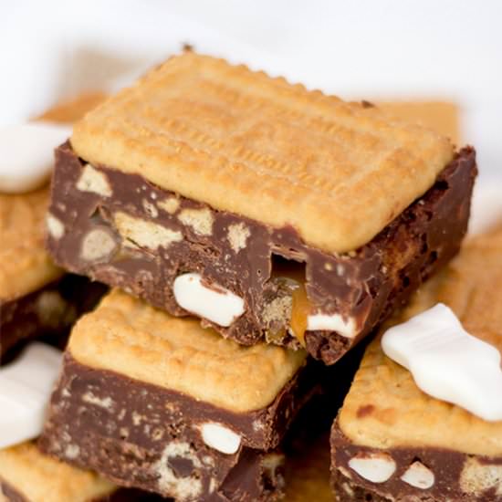 No Bake Malted Milk Munchies Tiffin - Recipe photo by KitchenMason