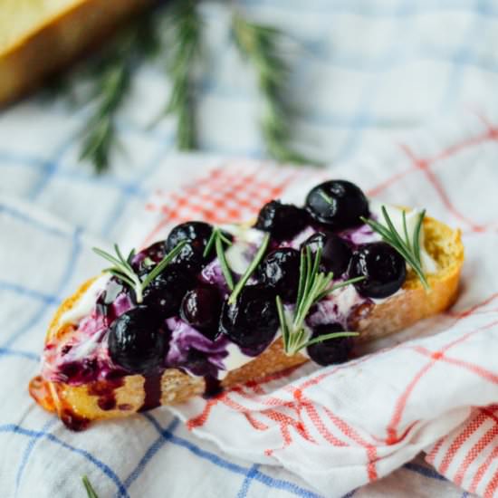Blueberry Ricotta Rosemary Crostini - Recipe photo by by gabriella