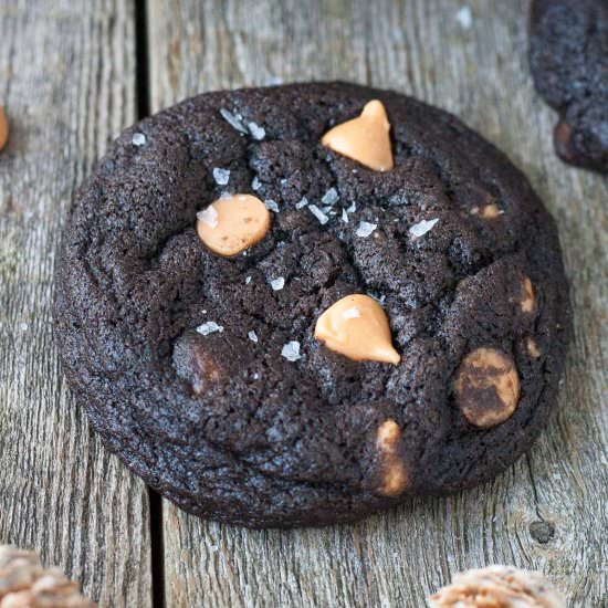DARK CHOCOLATE BUTTERSCOTCH COOKIES - Recipe photo by Livforcake