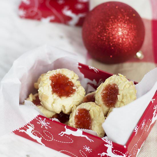 Berry Almond Thumbprint Cookies - Recipe photo by livelymess