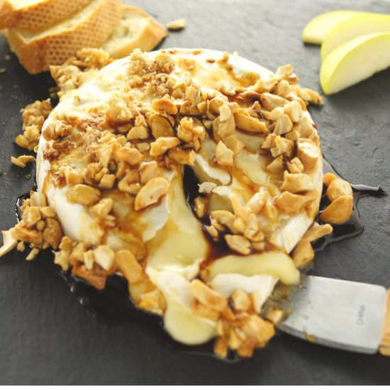 Baked Brie with Honey - Recipe photo by hing12133