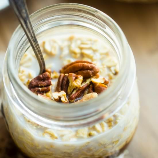 Vegan Pecan Pie Overnight Oats - Recipe photo by foodfaithfitness
