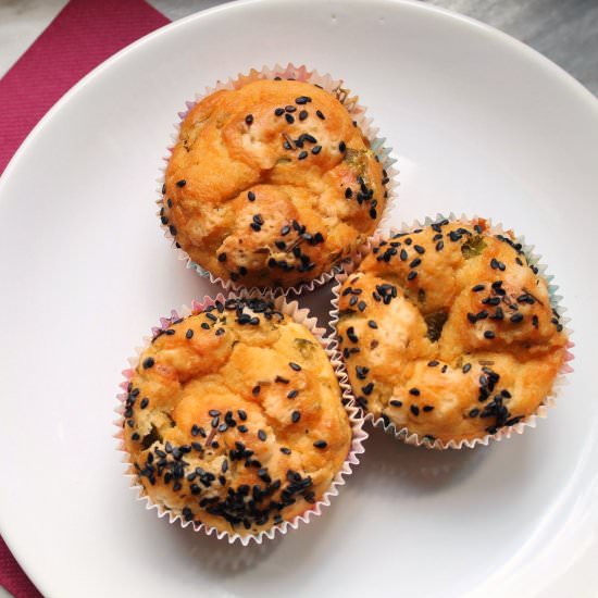 Muffins with Fresh Goat Cheese - Recipe photo by daniscookings