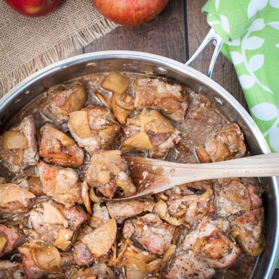Roast Pork Sirloin with Apples - Recipe photo by photosandfood