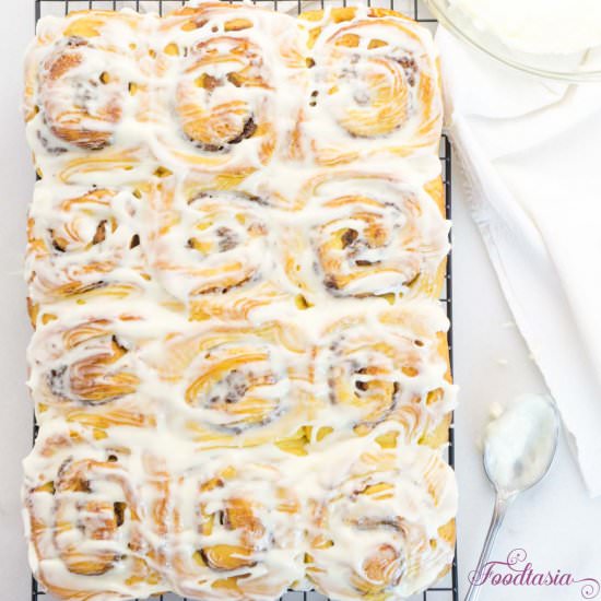 Pumpkin Butter Cinnamon Rolls - Recipe photo by Foodtasia