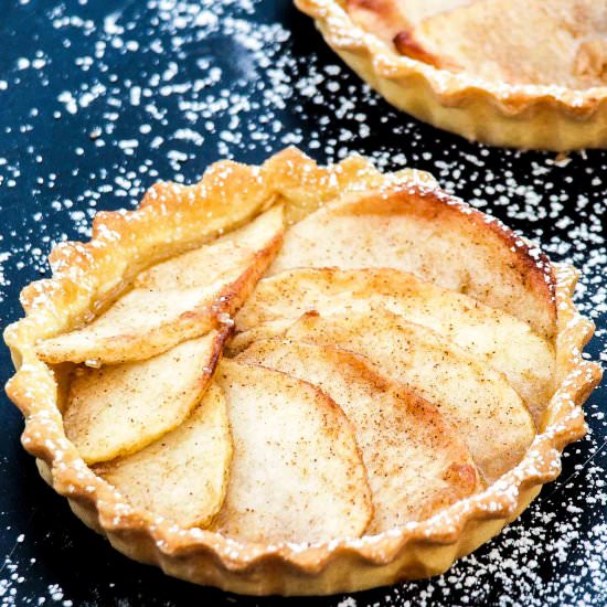 Apple & Cinnamon Tartlets - Recipe photo by 3KidsRecipes
