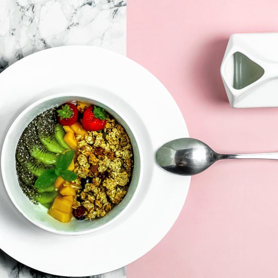 Easy Homemade Granola - Recipe photo by VegDept.