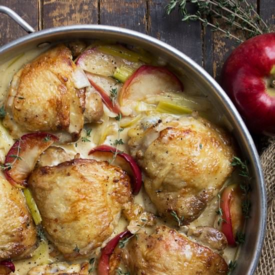 Chicken with Leek and Apples - Recipe photo by seasonsandsuppers