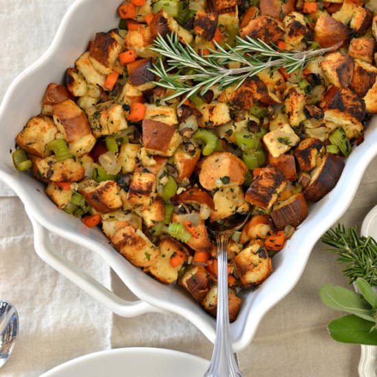 Pretzel Bread Stuffing - Recipe photo by loveandfoodforeva