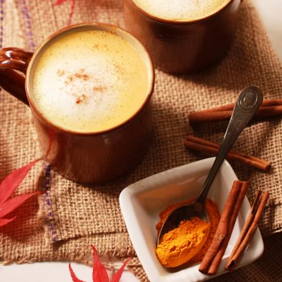 Turmeric Cinnamon Latte - Recipe photo by portandfin
