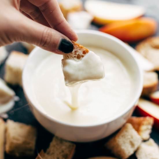 Easy Swiss Fondue - Recipe photo by pinchofyum