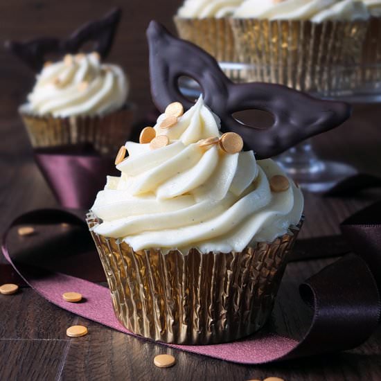 Chocolate Masquerade Party Cupcakes - Recipe photo by TangoRaindrop