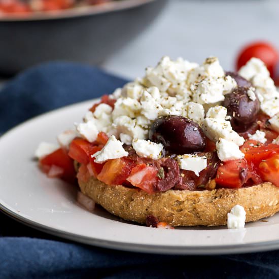 Cretan Dakos with Tomato & Feta - Recipe photo by mondomulia