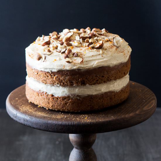Gluten-free and vegan carrot cake - Recipe photo by lazycatkitchen