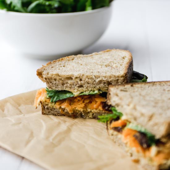 Carrot and Hummus Sandwich - Recipe photo by Healthy Happened