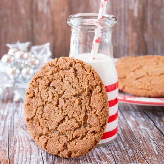 Ginger Molasses Cookies - Recipe photo by littlesweetbaker