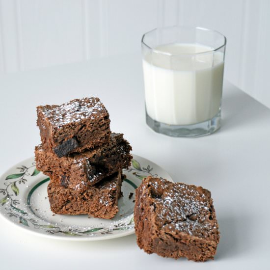 Chocolate Chunk Brownies - Recipe photo by apopofred