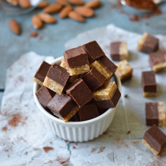 Peanut Butter Chocolate Bites - Recipe photo by Nyoutritious