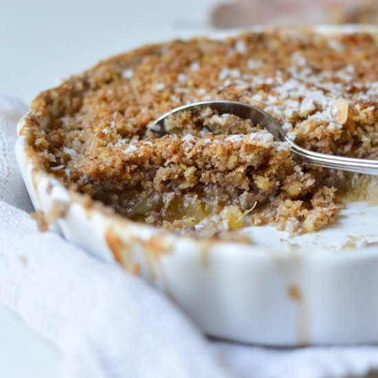 Healthy Gluten Free Apple Crumble - Recipe photo by Nyoutritious