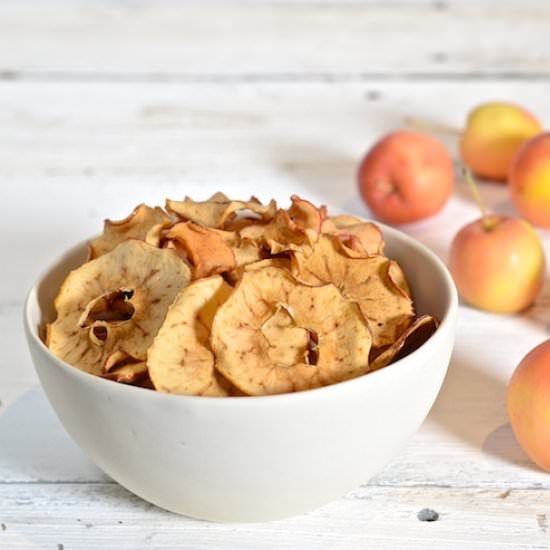 Baked Apple Chips - Recipe photo by oliveoilandlemons