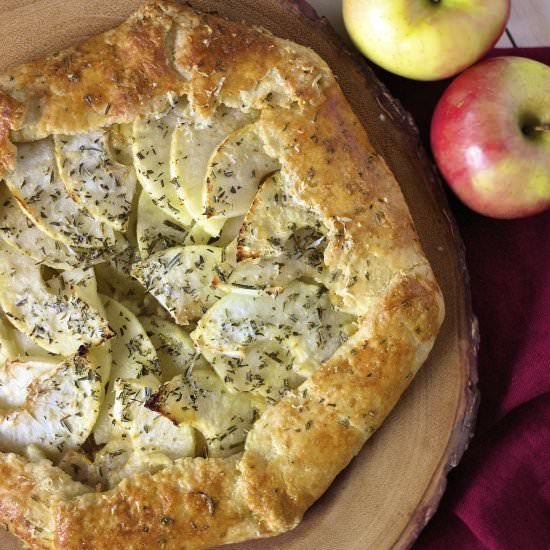 Apple & Sharp Cheddar Galette - Recipe photo by KneadingHome