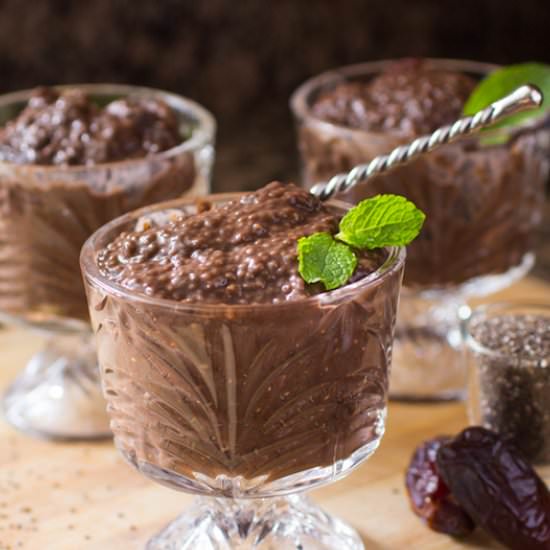 Chocolate Chia Seed Pudding - Recipe photo by TheWateringMouth