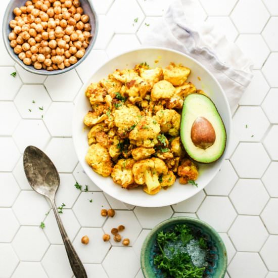 Turmeric Roasted Cauliflower - Recipe photo by YuriElkaim1