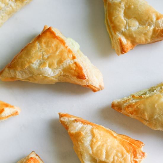 Warm Cheese Bites + Pepper Jelly - Recipe photo by jojotastic