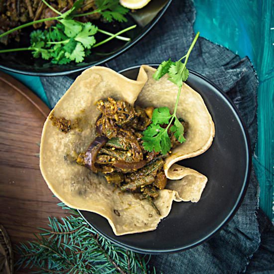 Achaari Dahi Bhindi § Duppad Roti - Recipe photo by Anu@MyGingerGarlicKitchen