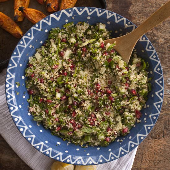 Quinoa Tabbouleh Salad with Herbs - Recipe photo by putumayokitchen