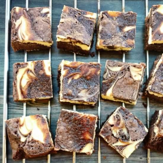 Cream Cheese Brownies - Recipe photo by Flours n frostings