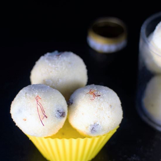 How to make Rava Ladoo | Sooji Lado - Recipe photo by poojanadkarni