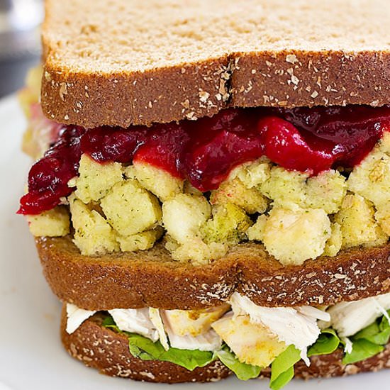 Ross Geller's Thanksgiving Sandwich - Recipe photo by unicorns in the kitchen