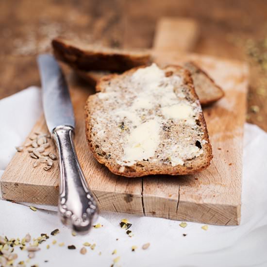 Wholegrain bread - Recipe photo by cookingcatrin