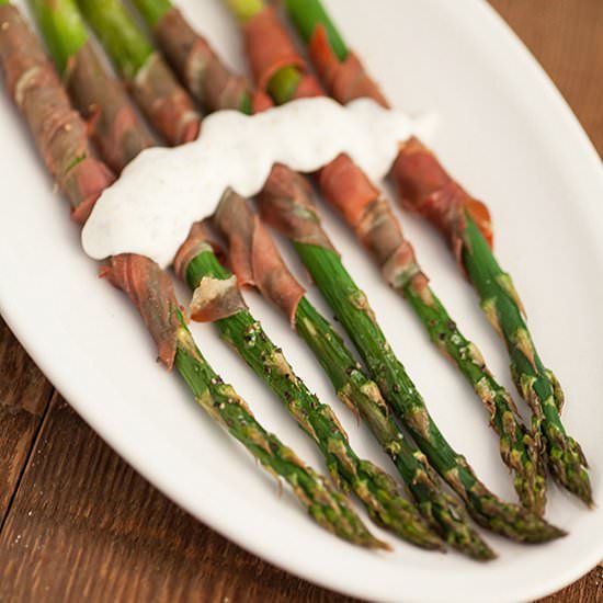 Asparagus with Prosciutto and Lemon - Recipe photo by therusticfoodie