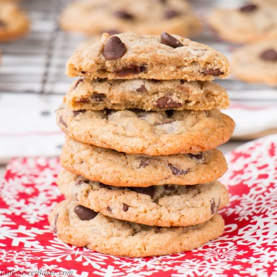 Chewy Chocolate Chip Cookies - Recipe photo by littlesweetbaker