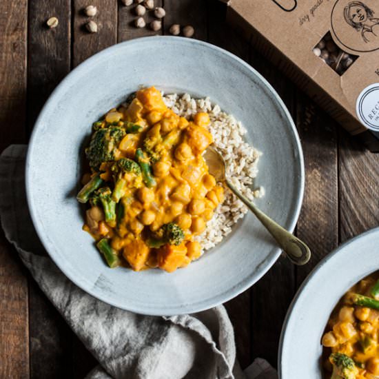 Pumpkin Chickpea Cashew Curry - Recipe photo by thefullhelping